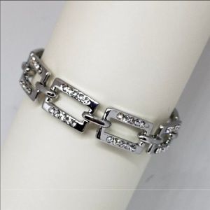 SILVER CHAIN BRACELET